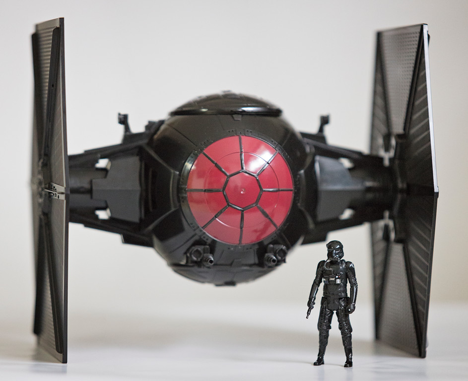 Star Wars - The Force Awakens - First Order Special Forces Tie Fighter Pinhole Camera