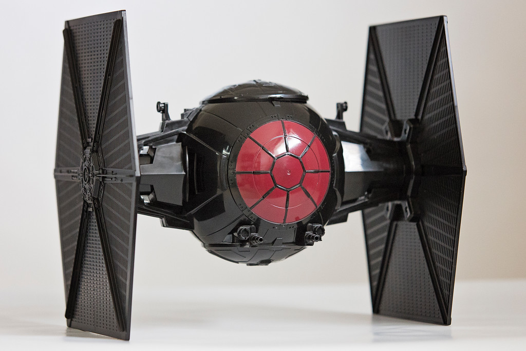 Star Wars - The Force Awakens - First Order Special Forces Tie Fighter Pinhole Camera
