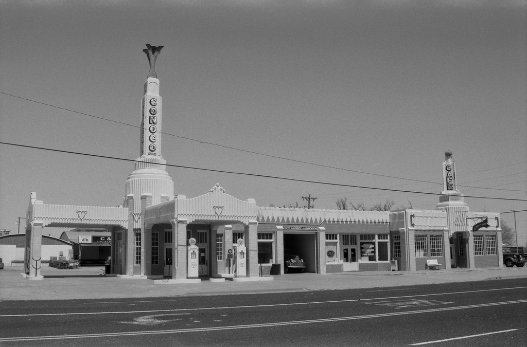 Conoco Tower Station & U-Drop Inn Cafe - Shamrock, Texas