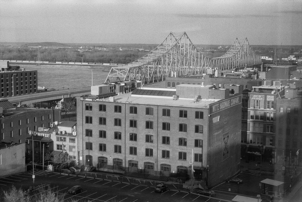 Witte Hardware Company & Martin Luther King Bridge = Route 66 - St. Louis, Missouri