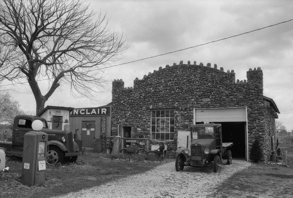 Gary's Gay Parita Sinclair Station - Route 66, Paris Springs, Missouri