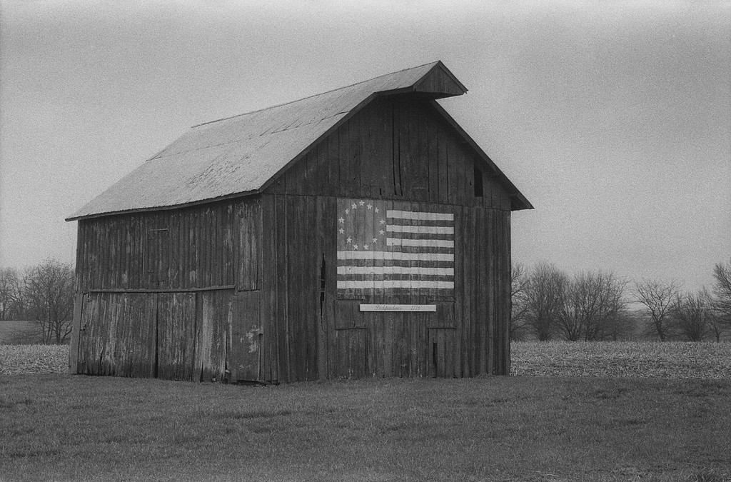 Betsy Ross Flag Barn - Route 66 - Nilwood, Illinois
