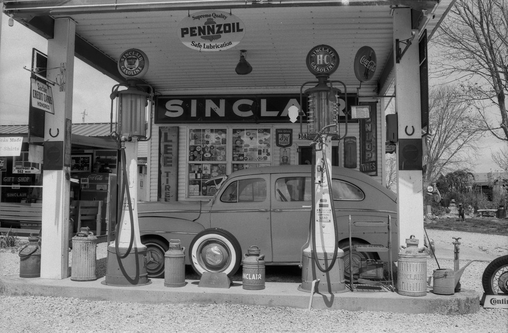 Gary's Gay Parita Sinclair Station - Route 66, Paris Springs, Missouri