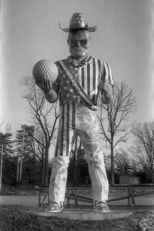 Mayor Muffler Man - Uranus, Missouri