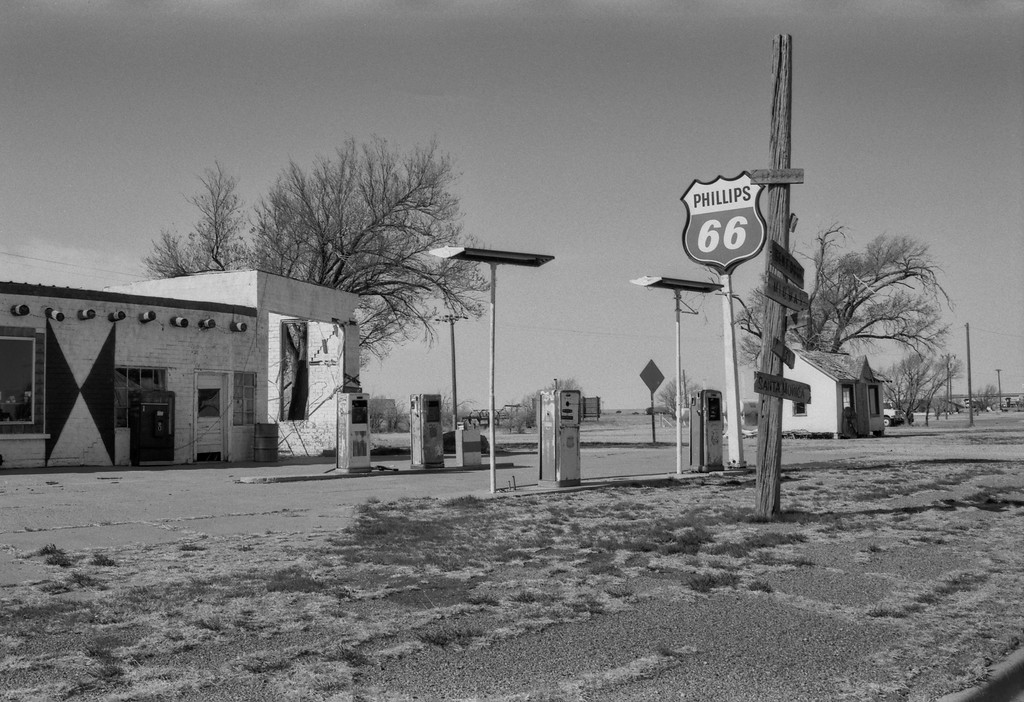 Abandoned Phillips 66 Gas Station - Route 66 - Adrian, Texas
