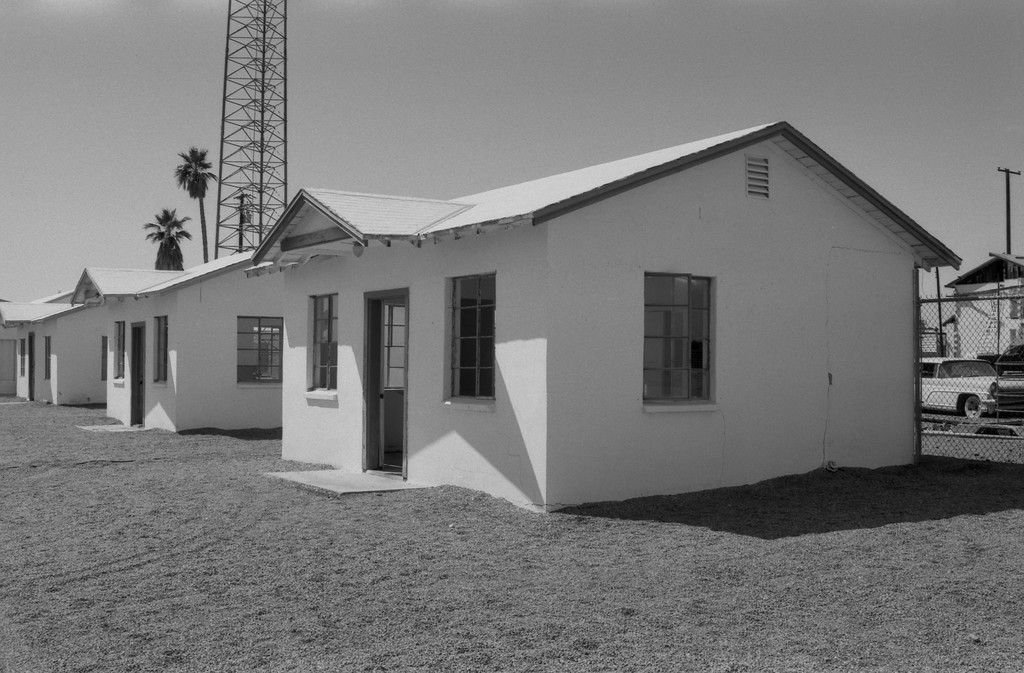 Roy's Motel and Cafe in Amboy, California