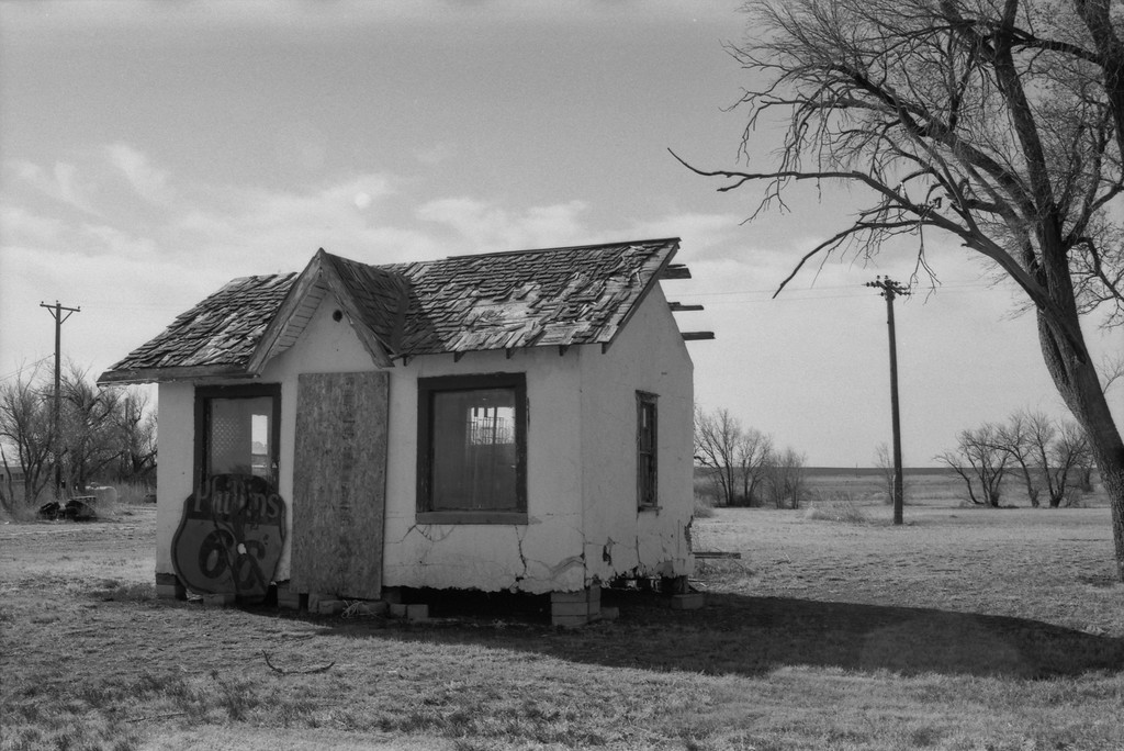 Abandoned Phillips 66 Station - Route 66 - Vega, Texas