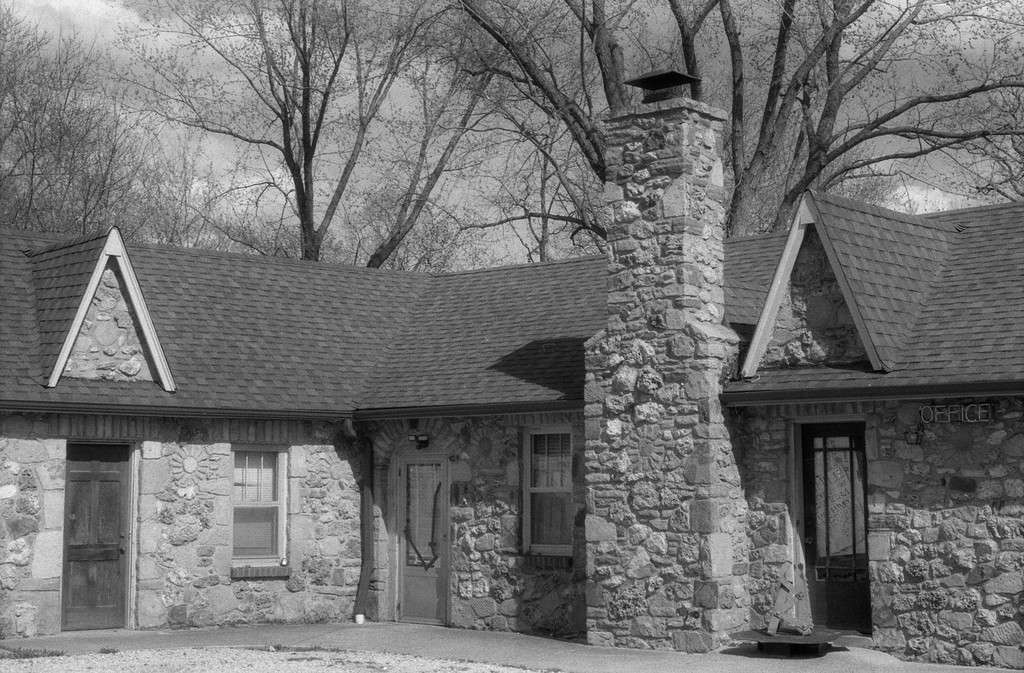 Shamrock Court Motel - Route 66 - Sullivan, Missouri