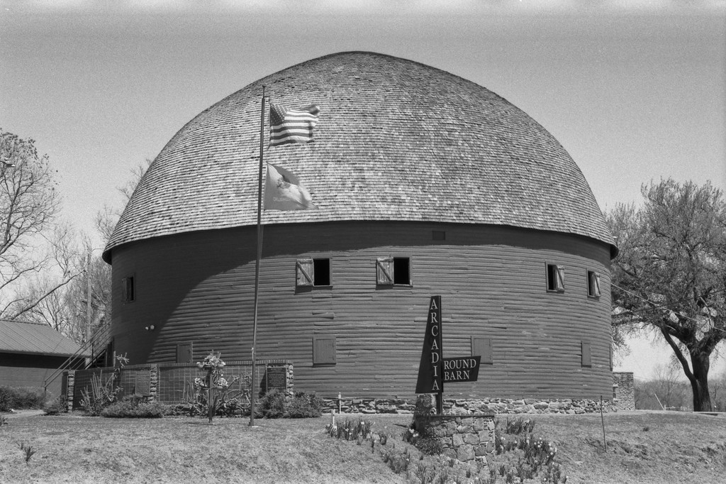 Arcadia Round Barn - Route 66 - Arcadia, Oklahoma