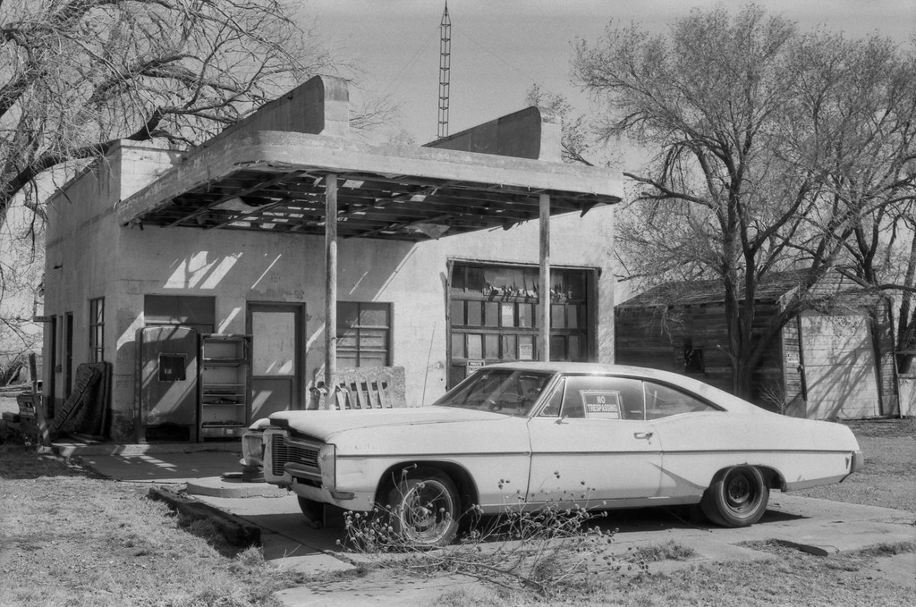 Abandoned Texaco Station - Route 66 - Glenrio, Texas