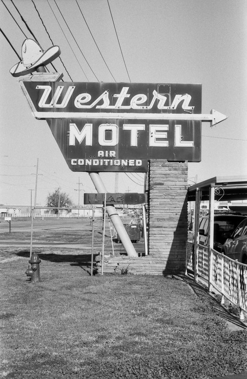 Western Motel - Route 66 - Bethany, Oklahoma