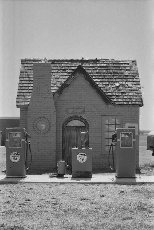 Abandoned Phillips 66 Station - Route 66 - McLean, Texas