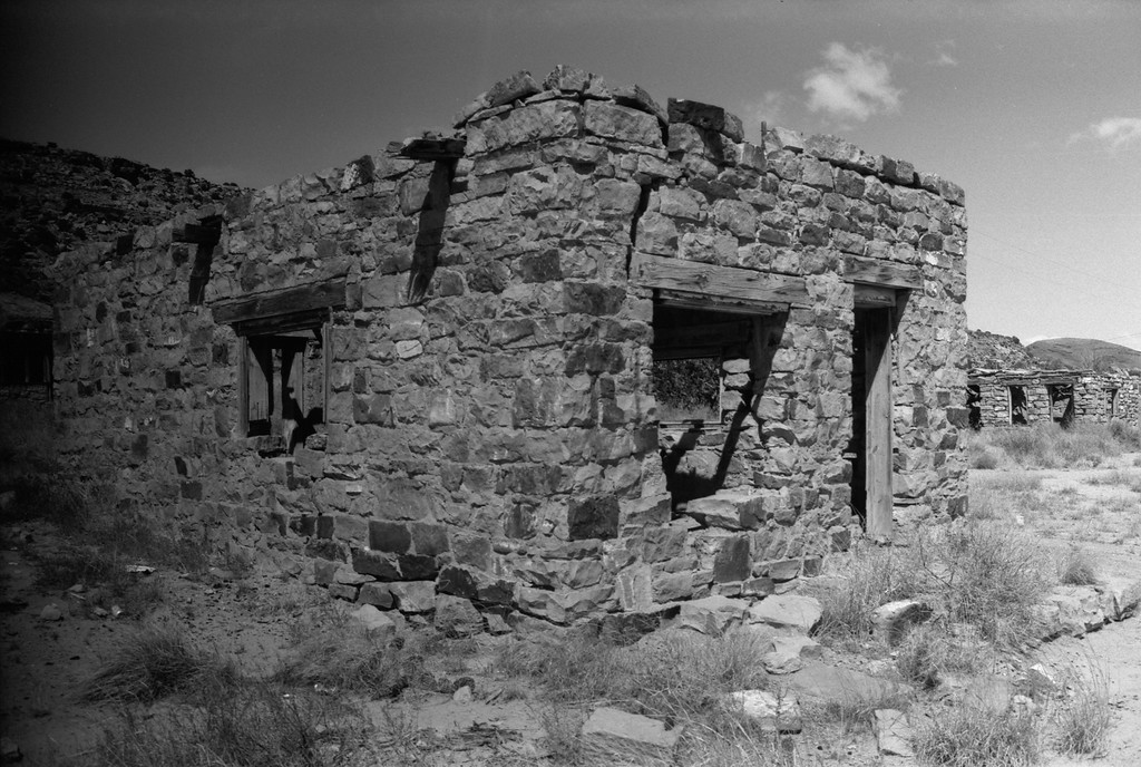 Lion Farm Zoo - Route 66 - Two Guns, Arizona