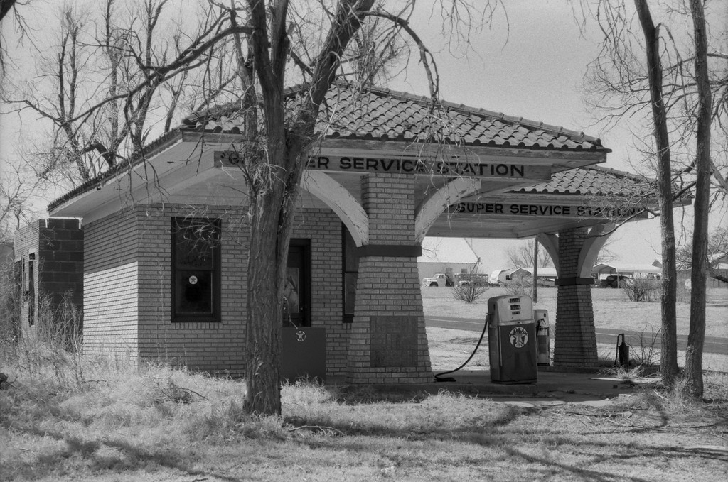 Texaco Super Service Station - Route 66 - Alanreed, Texas