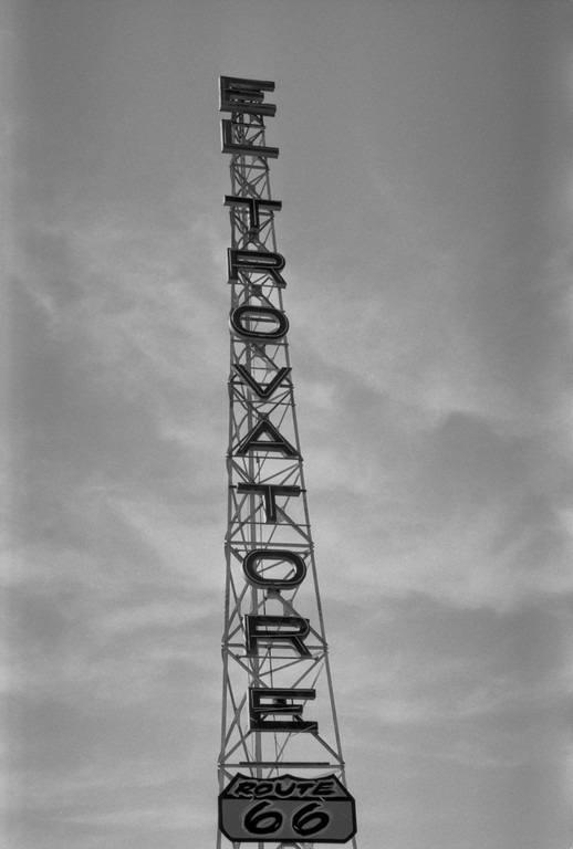 El Trovatore Motel - Route 66 - Kingman, Arizona