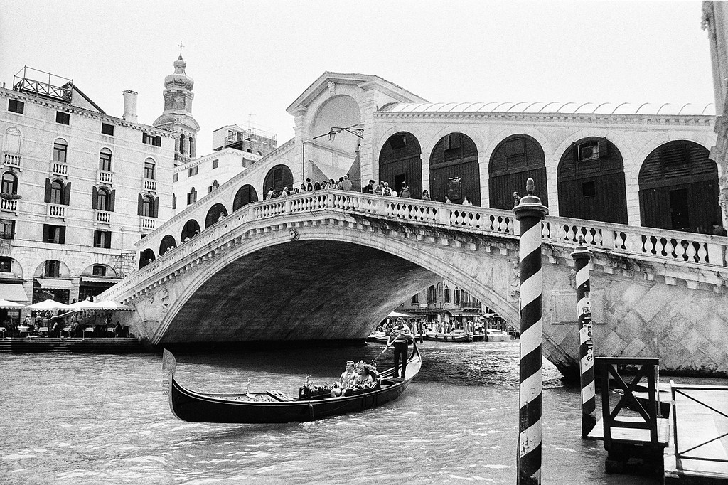 Ponte di Rialto - Venice, Italy