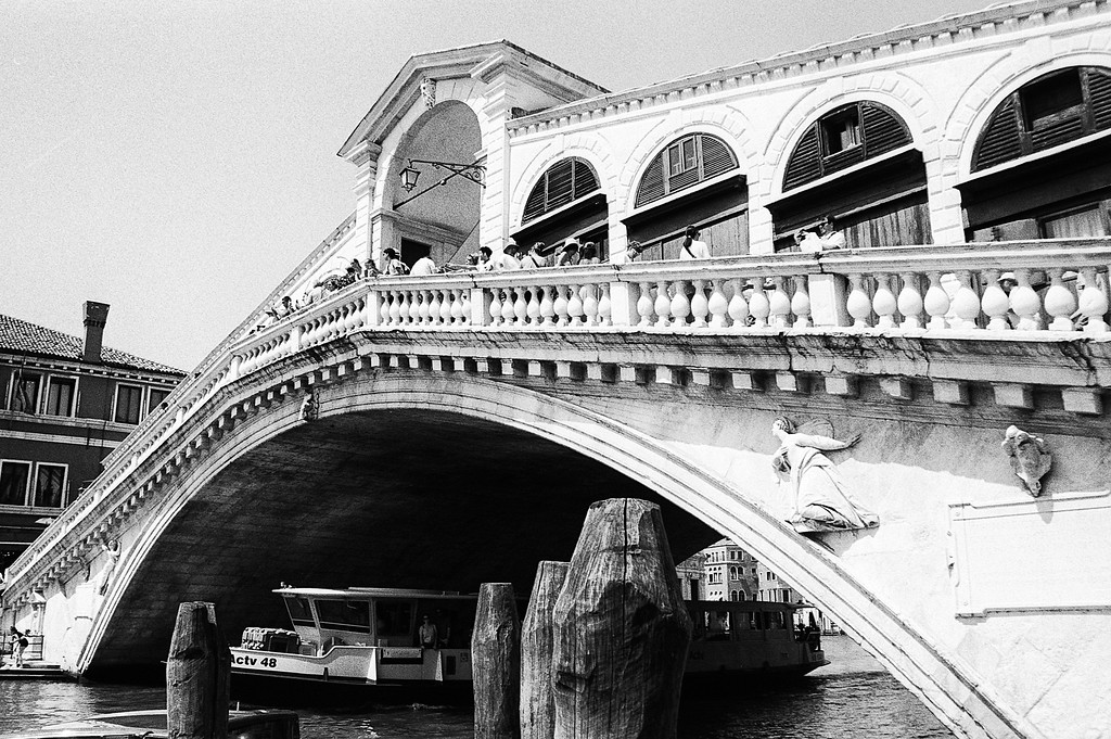 Ponte di Rialto - Venice, Italy